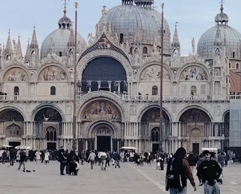 Detailed view of St. Mark’s Basilica mosaics during a private Venice guided tour (3)